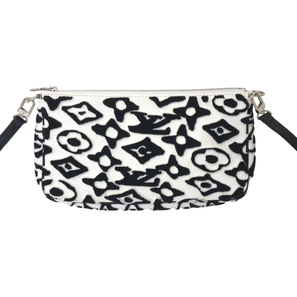 Louis Vuitton Accessoires Pouch Accessory White Urs Black Pochette Fischer
